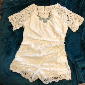 Gorgeous white lace romper 😍
